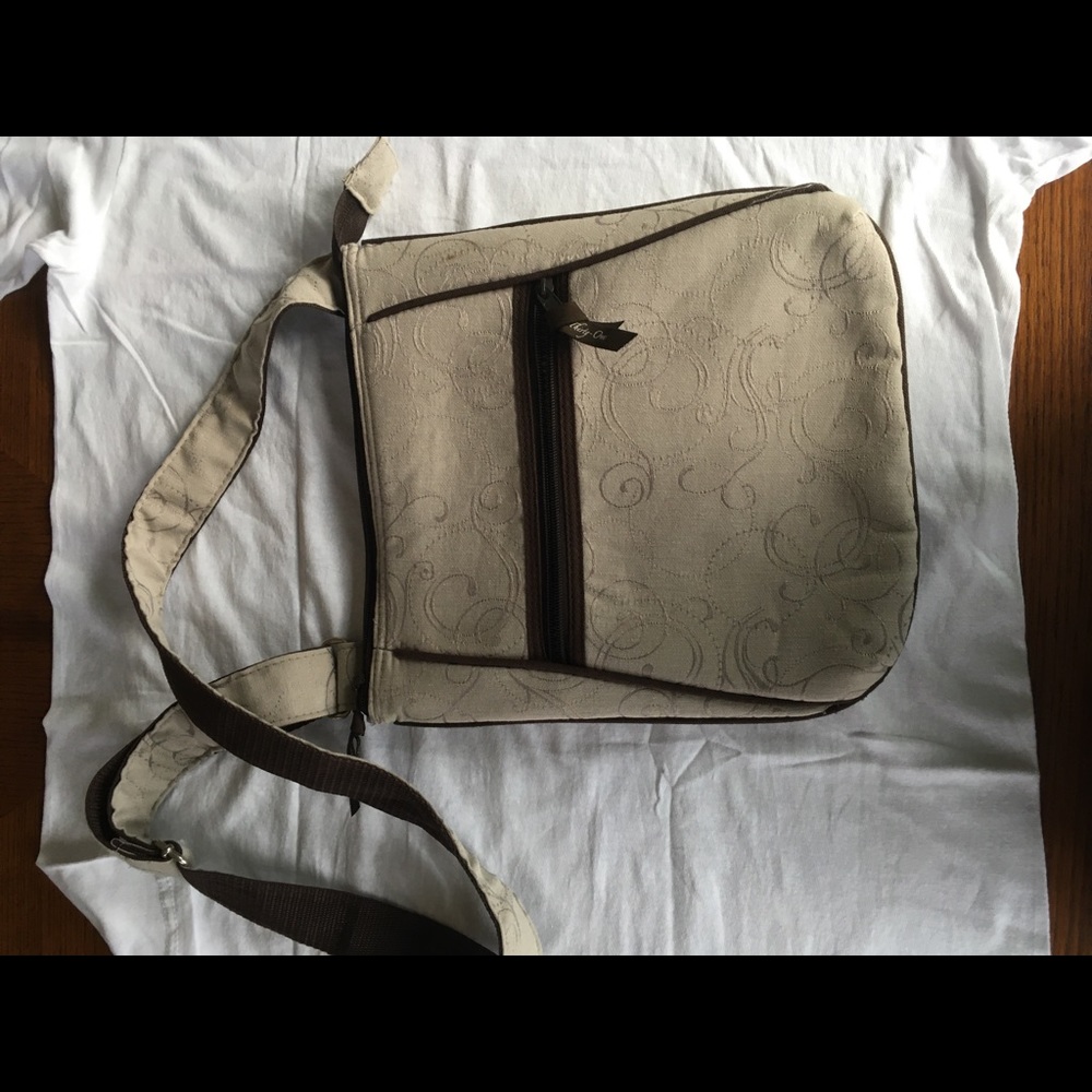 Thirty One fabric cross body bag